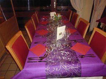 Hostellerie Des Enclos Guimiliau ภายนอก รูปภาพ